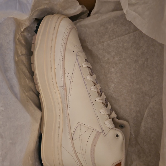 Reebok Sneakers - Picture 3 of 6